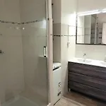 Apartament T3 A 50 M De La