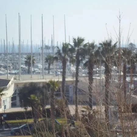 T3 A 50 M De La Cavalaire-sur-Mer