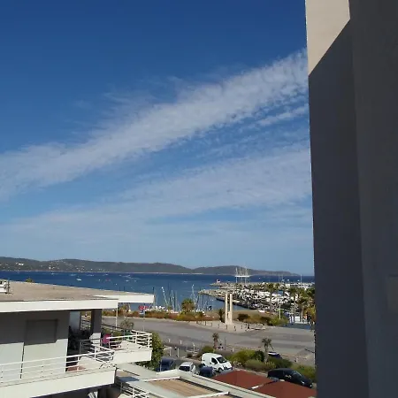 Apartamento T3 A 50 M De La