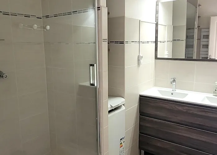 Apartamento T3 A 50 M De La